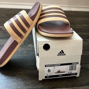Adidas Adilette Slide Sandal Women’s 8 men’s 6